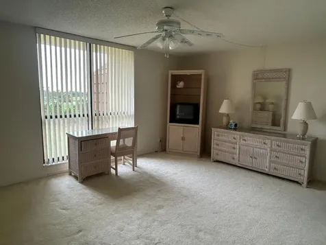 5390 NW Woodland Lakes Drive Palm Beach Gardens FL 33418