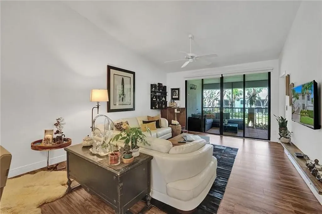 7533 Glendevon Lane Delray Beach FL 33446