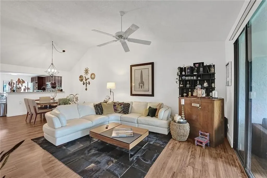 7533 Glendevon Lane Delray Beach FL 33446