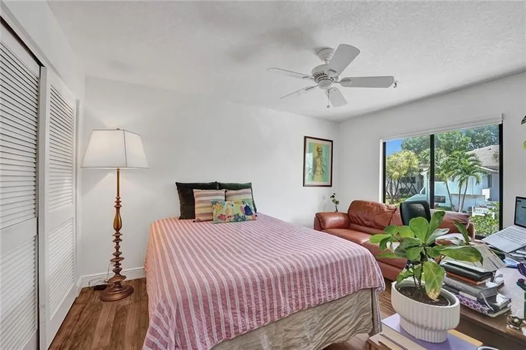 7533 Glendevon Lane Delray Beach FL 33446