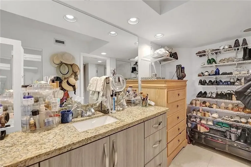 7533 Glendevon Lane Delray Beach FL 33446