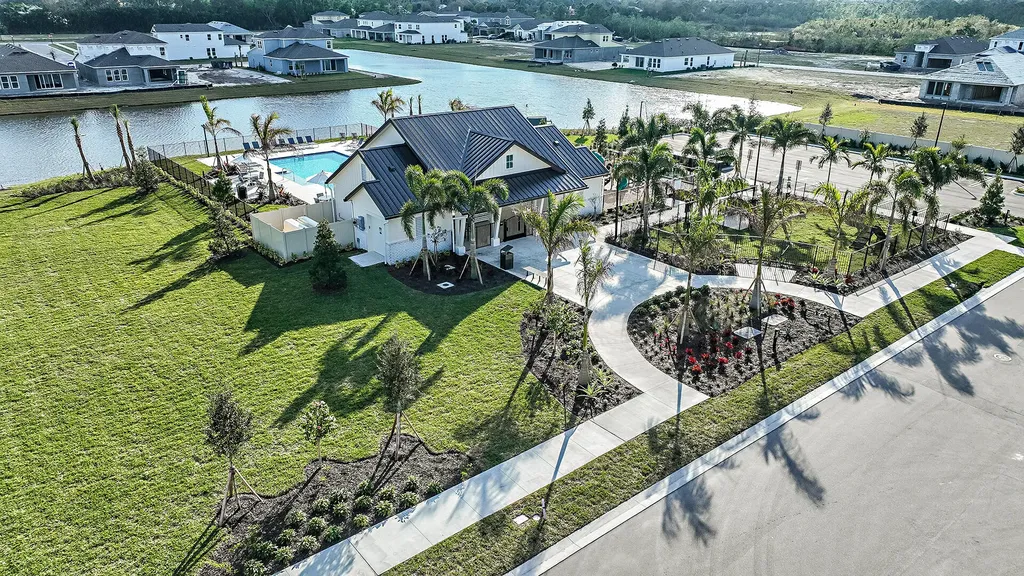588 SE Ranch Oak Circle Port St Lucie FL 34984