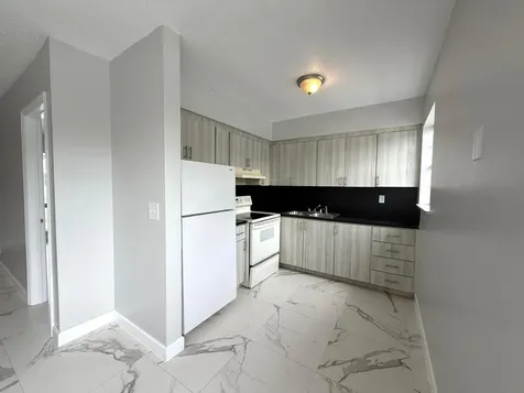 915 NE 8th Street Hallandale Beach FL 33009