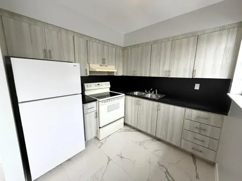 915 NE 8th Street Hallandale Beach FL 33009