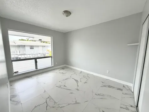 915 NE 8th Street Hallandale Beach FL 33009