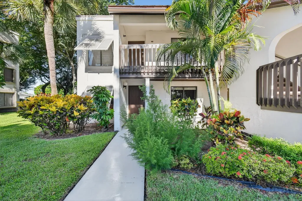10155 Mangrove Drive Boynton Beach FL 33437