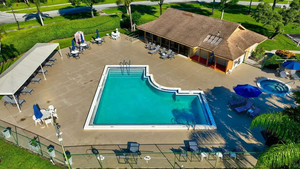 10155 Mangrove Drive Boynton Beach FL 33437