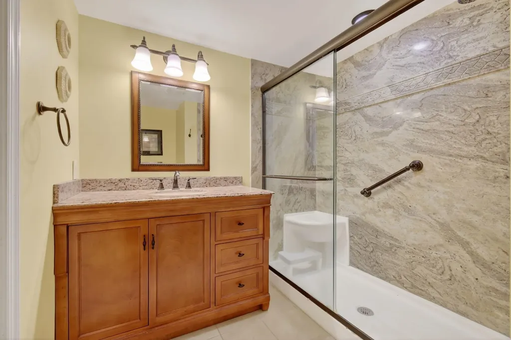 10155 Mangrove Drive Boynton Beach FL 33437