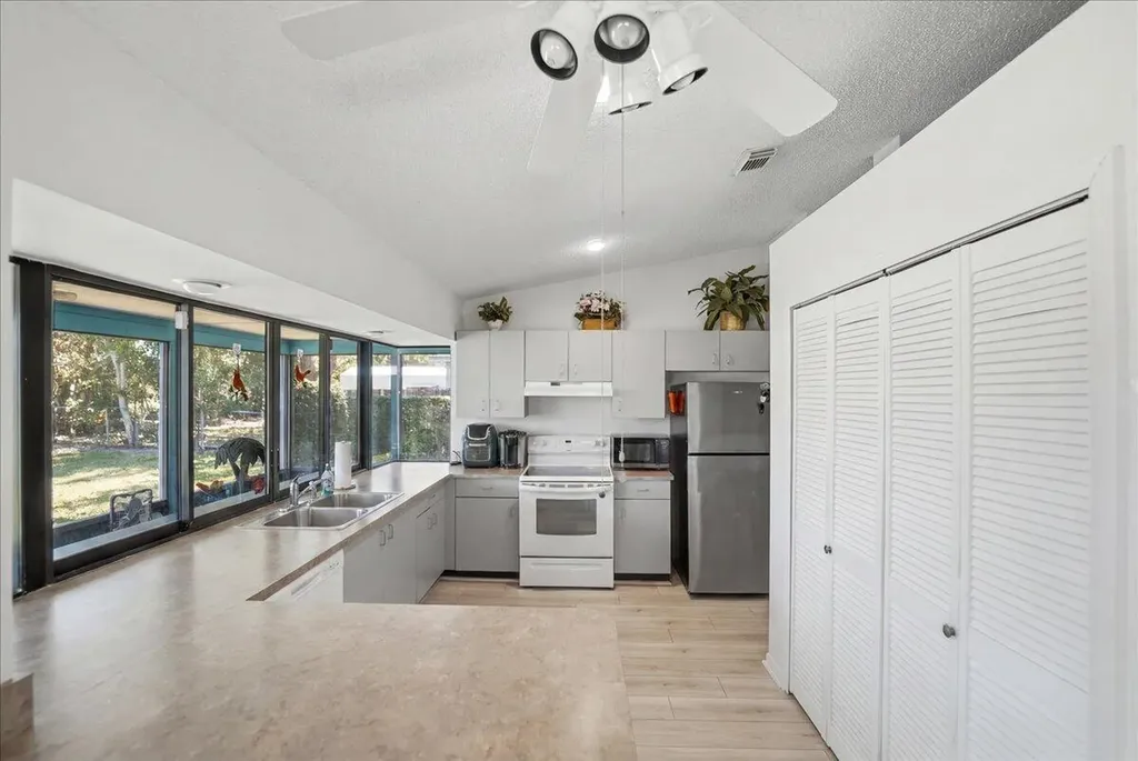 465 SE Asbury Lane Port St Lucie FL 34983