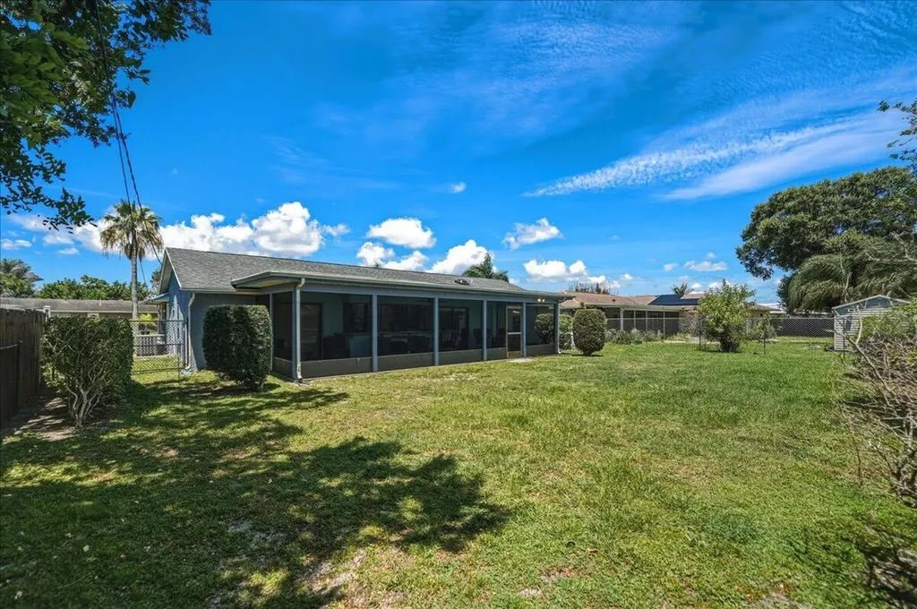 465 SE Asbury Lane Port St Lucie FL 34983