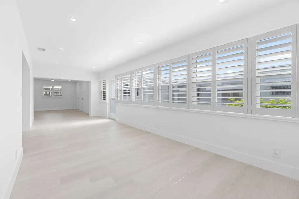 1304 SW 23rd Street Boynton Beach FL 33426