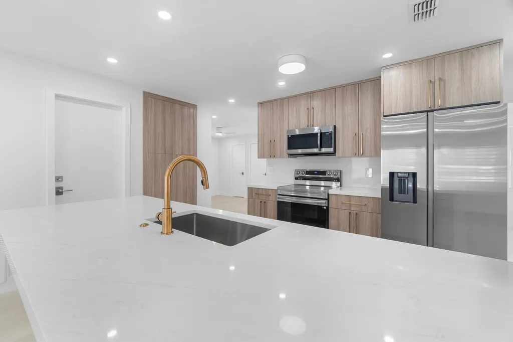1304 SW 23rd Street Boynton Beach FL 33426