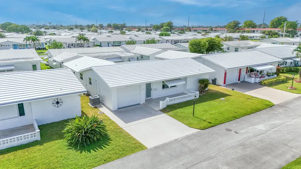 1304 SW 23rd Street Boynton Beach FL 33426