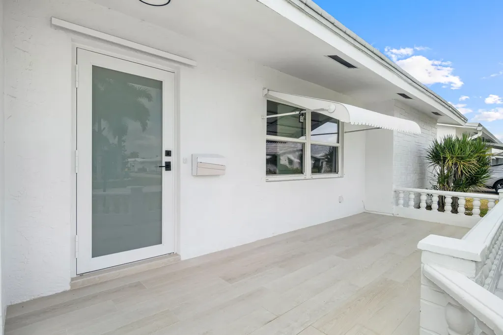 1304 SW 23rd Street Boynton Beach FL 33426