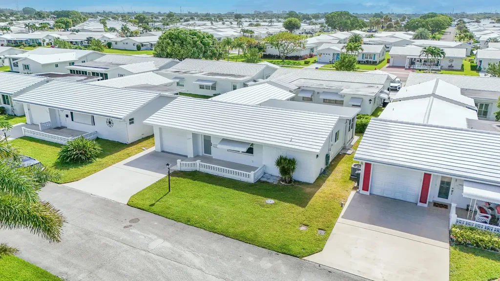 1304 SW 23rd Street Boynton Beach FL 33426