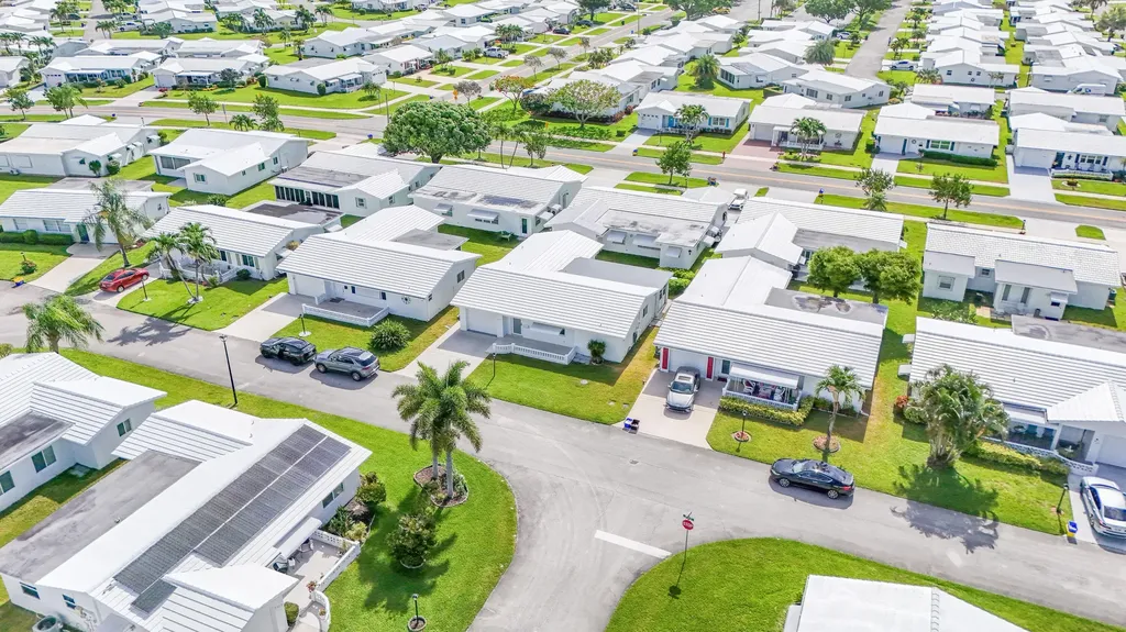 1304 SW 23rd Street Boynton Beach FL 33426