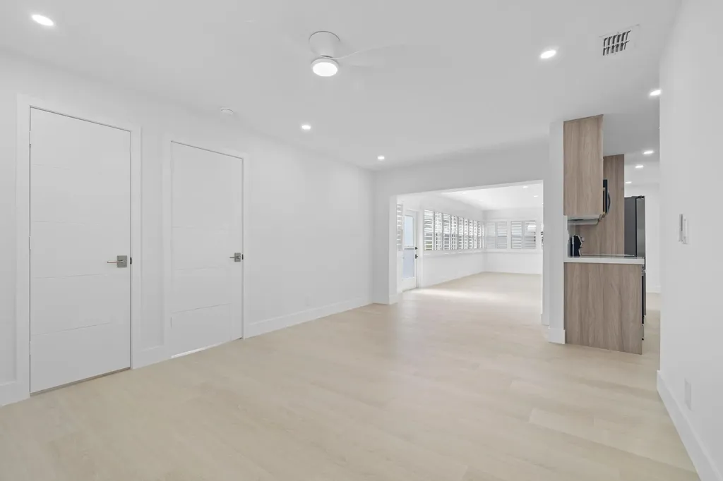 1304 SW 23rd Street Boynton Beach FL 33426