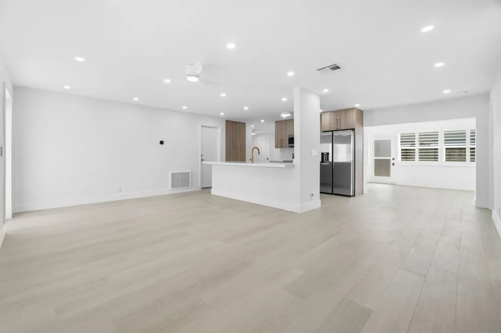 1304 SW 23rd Street Boynton Beach FL 33426