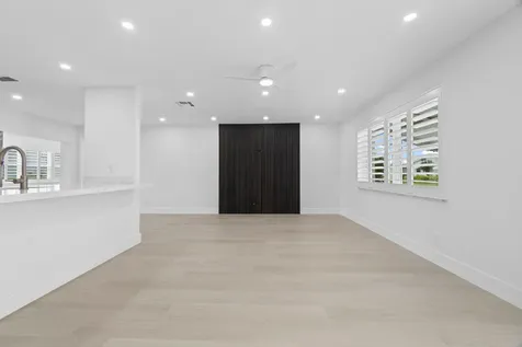 1304 SW 23rd Street Boynton Beach FL 33426
