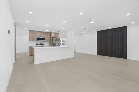 1304 SW 23rd Street Boynton Beach FL 33426