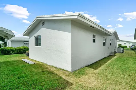 1304 SW 23rd Street Boynton Beach FL 33426