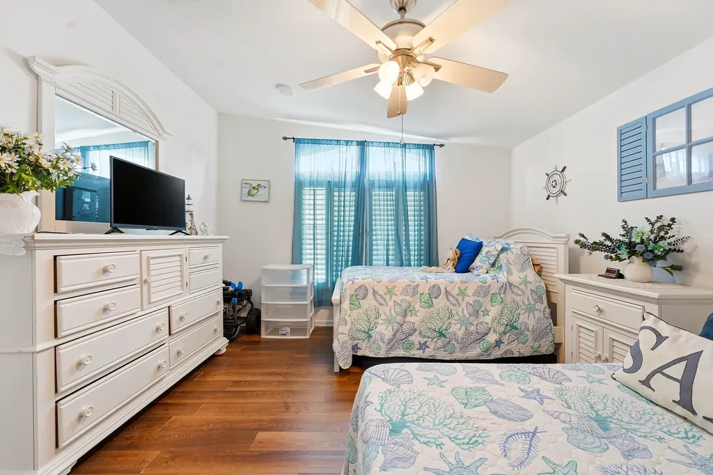 8355 SE Wren Avenue Hobe Sound FL 33455
