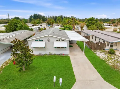 8355 SE Wren Avenue Hobe Sound FL 33455