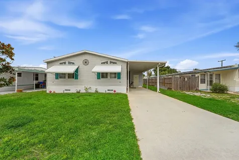 8355 SE Wren Avenue Hobe Sound FL 33455
