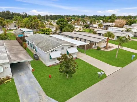8355 SE Wren Avenue Hobe Sound FL 33455