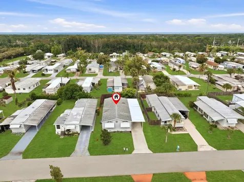 8355 SE Wren Avenue Hobe Sound FL 33455