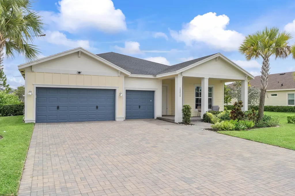 19036 Broad Shore Walk The Acreage FL 33470