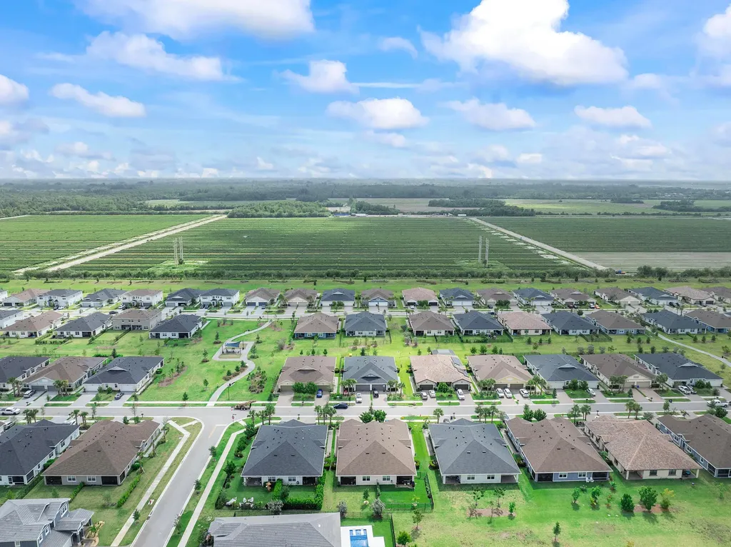 19036 Broad Shore Walk The Acreage FL 33470