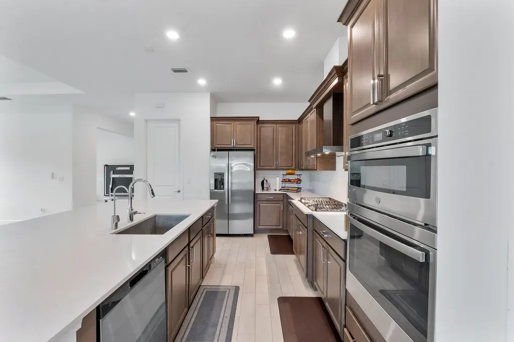 19036 Broad Shore Walk The Acreage FL 33470