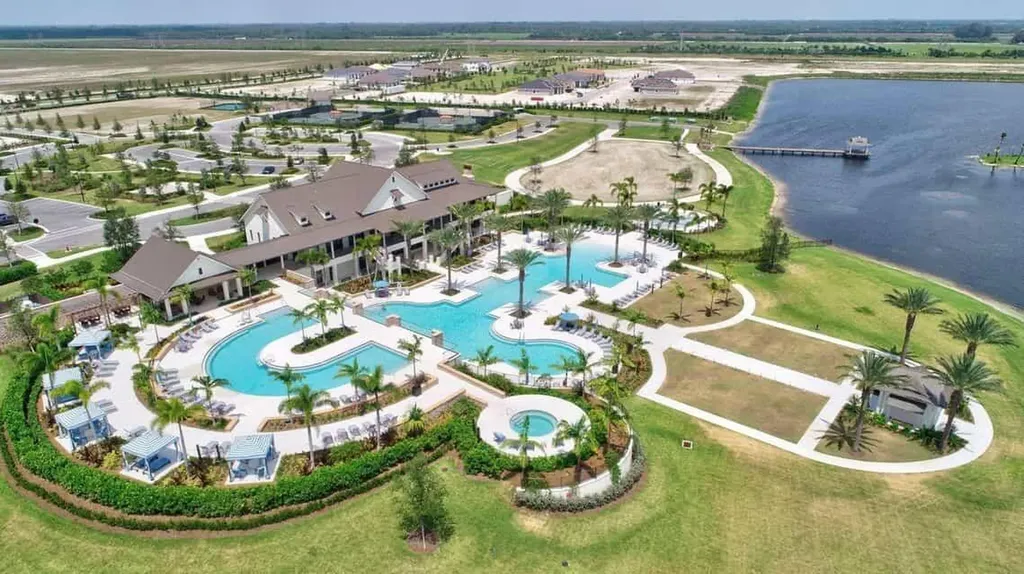 19036 Broad Shore Walk The Acreage FL 33470