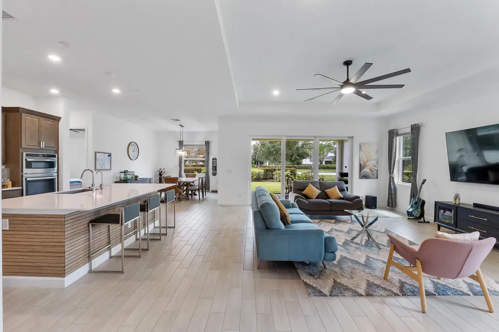 19036 Broad Shore Walk The Acreage FL 33470