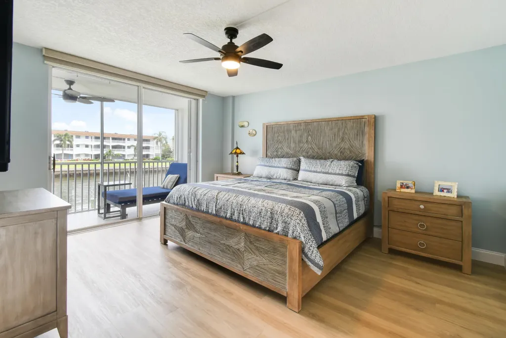 100 Paradise Harbour Boulevard North Palm Beach FL 33408