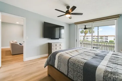 100 Paradise Harbour Boulevard North Palm Beach FL 33408