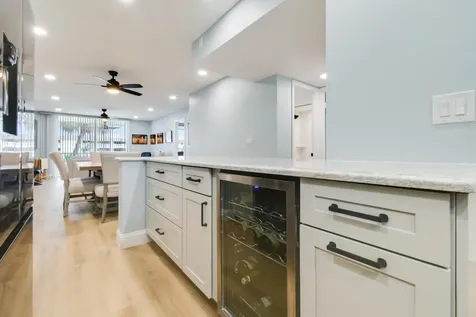 100 Paradise Harbour Boulevard North Palm Beach FL 33408