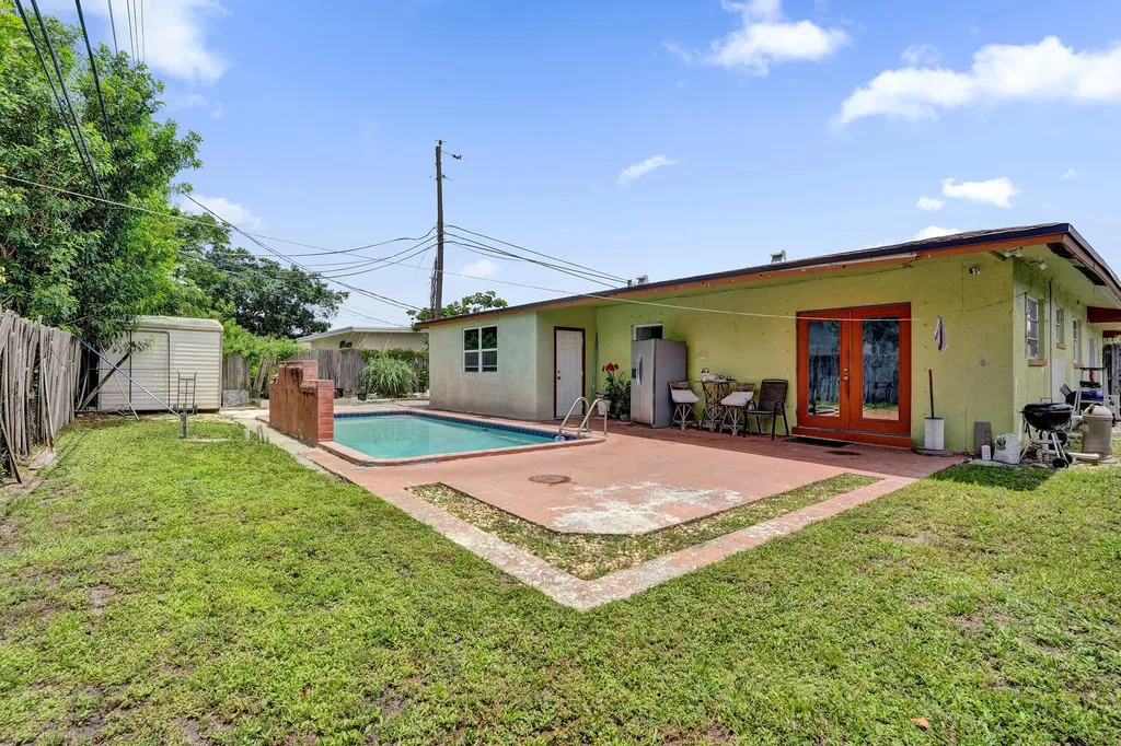 151 NW 21st Street Pompano Beach FL 33060