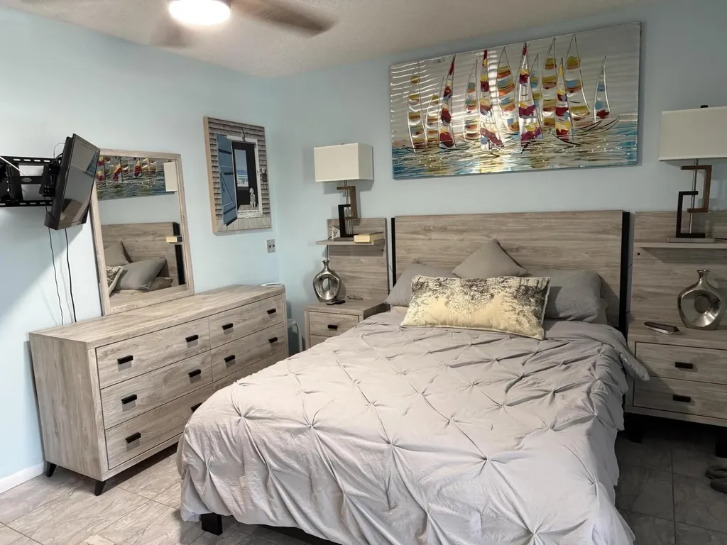 362 Oakridge T Deerfield Beach FL 33442