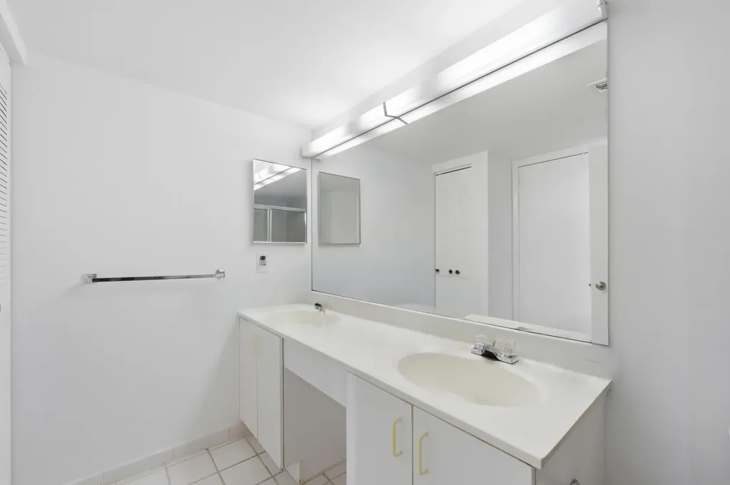 3300 192nd Street NE Aventura FL 33180