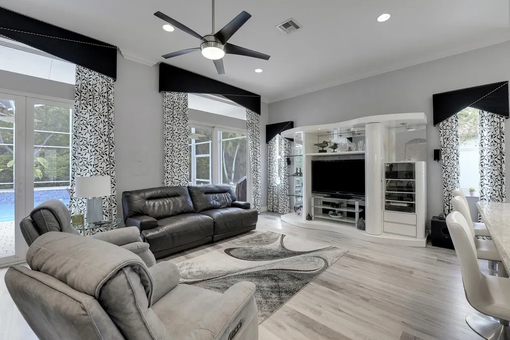 6584 Pavone Street Lake Worth FL 33467