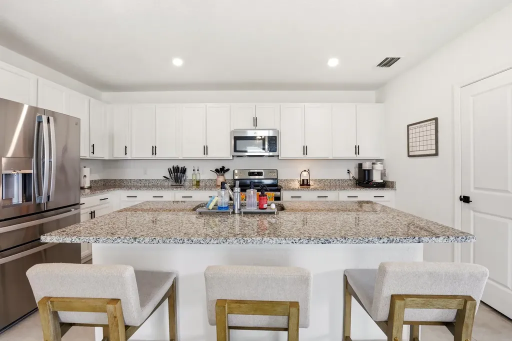 1158 SW Del Rio Port St Lucie FL 34953