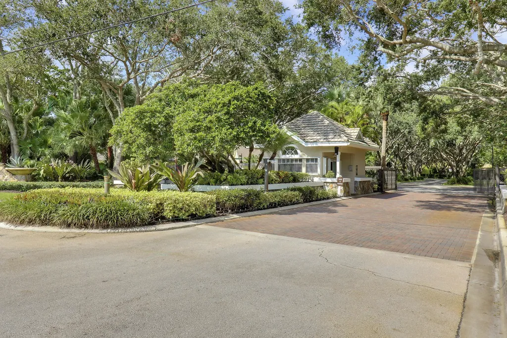 18791 SE River Ridge Road Jupiter FL 33469