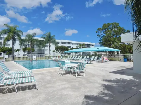 6698 N 10th Avenue N Lake Worth FL 33467