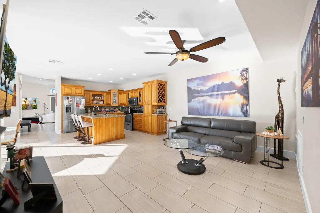 980 Bel Aire Drive West Pembroke Pines FL 33027