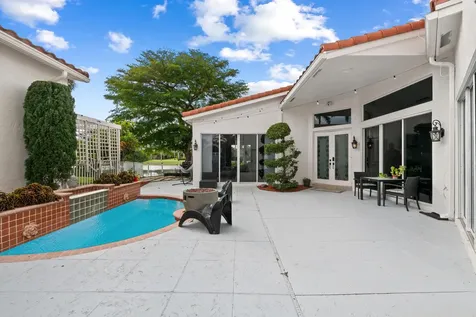 980 Bel Aire Drive West Pembroke Pines FL 33027