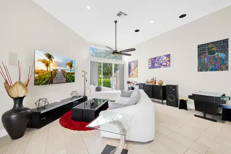 980 Bel Aire Drive West Pembroke Pines FL 33027