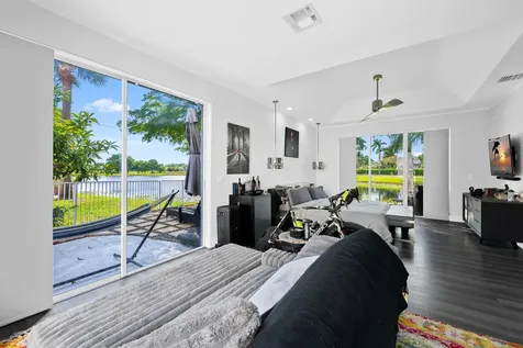 980 Bel Aire Drive West Pembroke Pines FL 33027