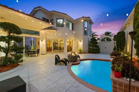 980 Bel Aire Drive West Pembroke Pines FL 33027